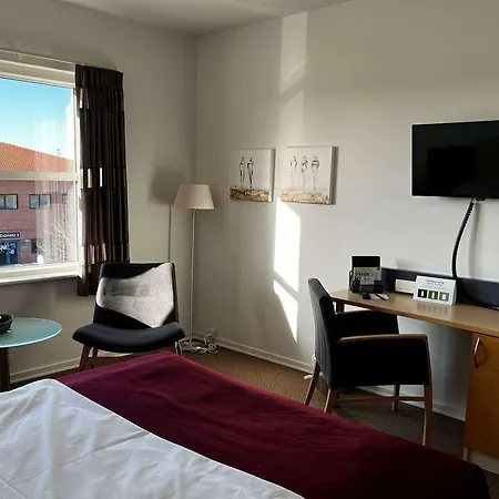 酒店 Western 希勒勒